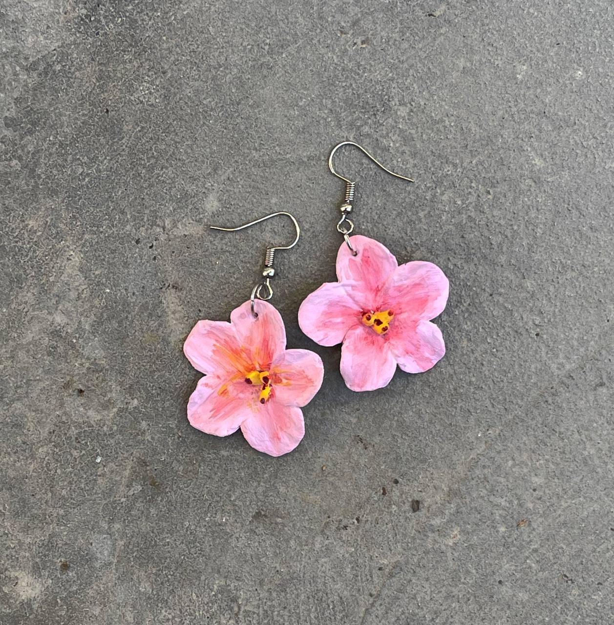 گوشواره دفرمه شکوفه🩷